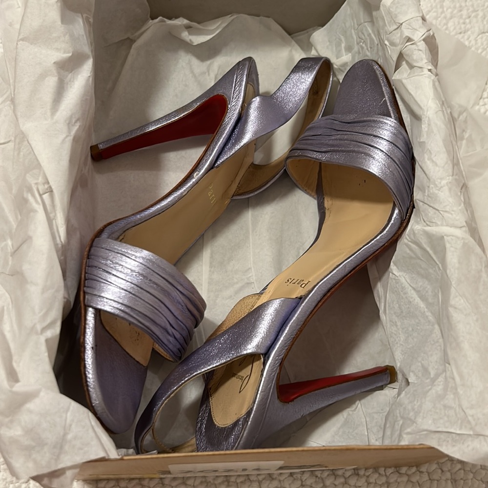 Christian Louboutin Marie PLI Sandals / Size 39.5 / Metallic Lilac
